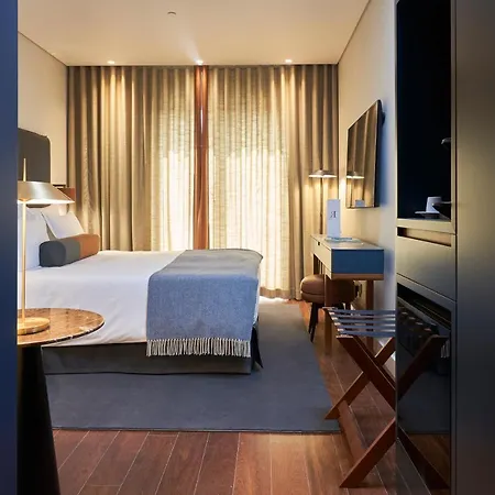 Portobay Flores Hotell 5*