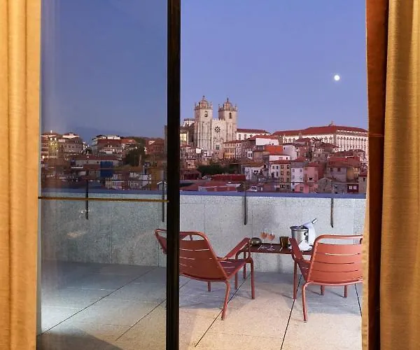 Hotel Portobay Flores Oporto