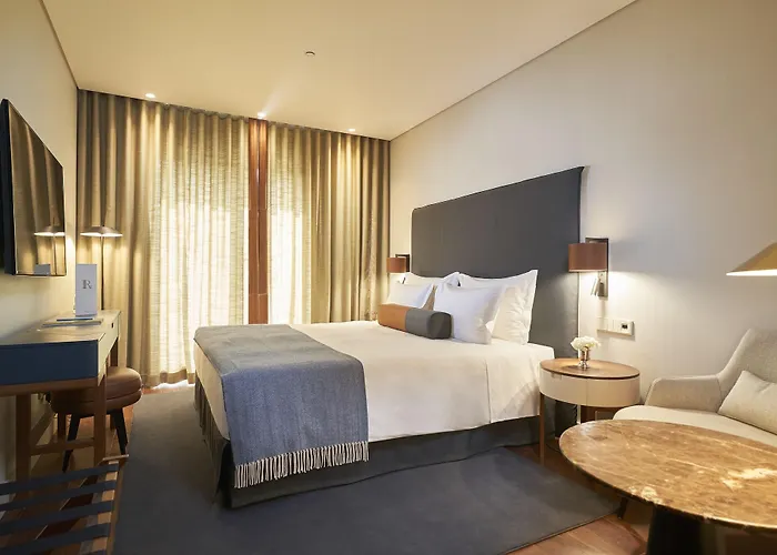 Hotel Portobay Flores 5*