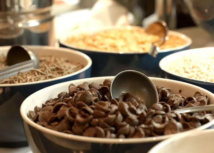 Portobay Flores Hotel