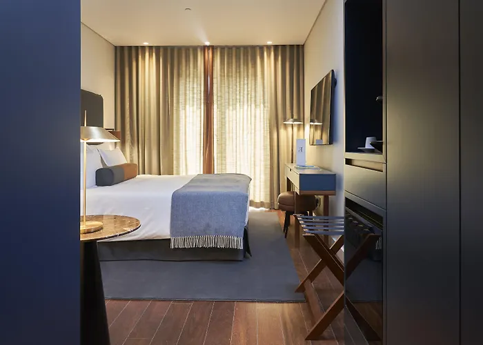 Portobay Flores Hotel 5*