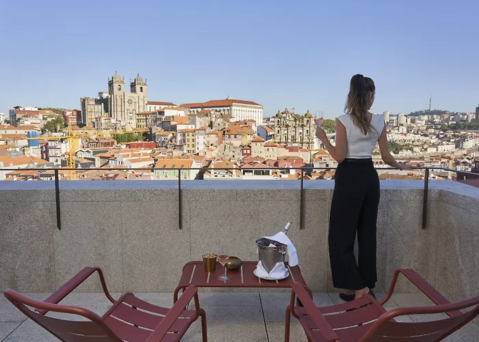 Portobay Flores מלון