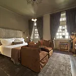 فندق Portobay Flores بورتو